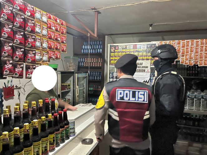 
					Jajaran Polres Banjar Tindaklanjuti laporan dari masyarakat terkait miras 