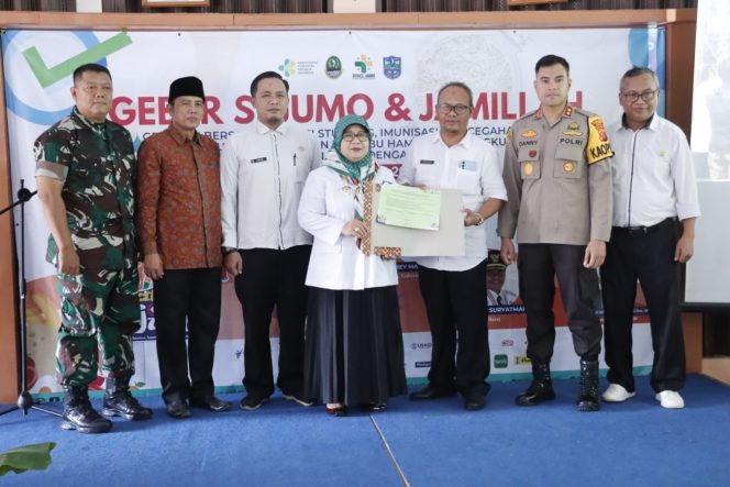 
					Kapolres bersama Walikota dan Forkipimda Kota Banjar Launching Geber Sijumo dan Jamillah? 