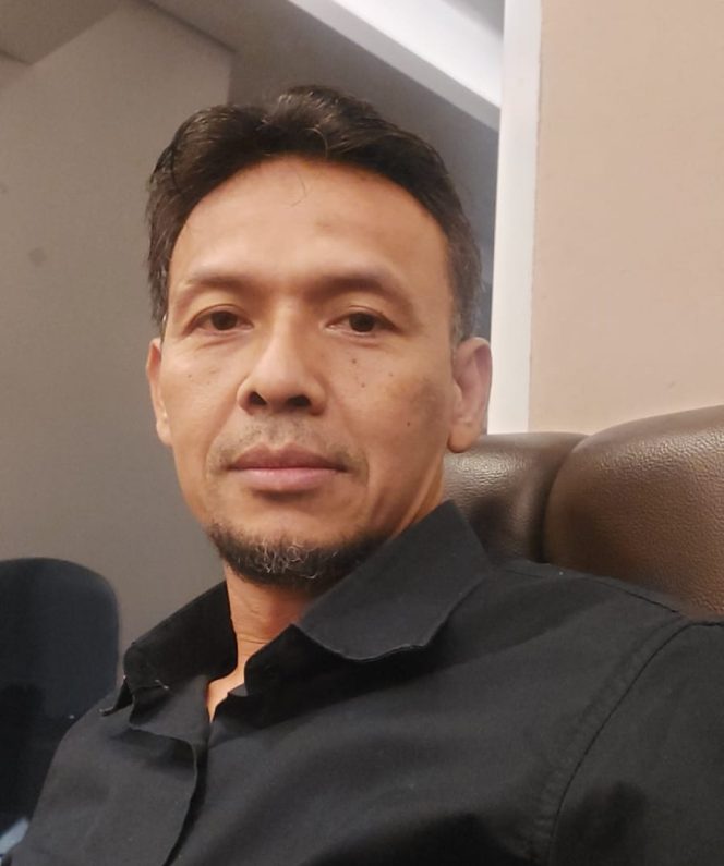 
					Wakil kepala sekolah bidang kurikulum, Budi Darmansyah MPd