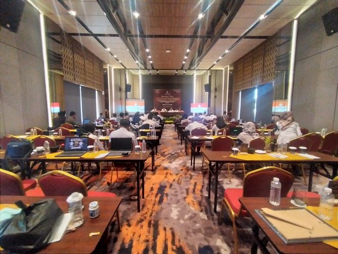 
					Kegiatan Bimtek PPK soal Penggunaan Keuangan di Pilkada 2024 