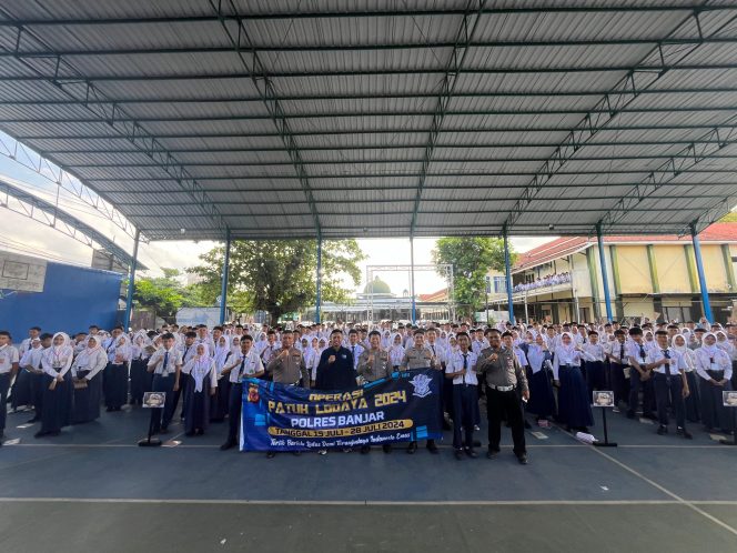 
					Sat Res Narkoba Polres Banjar lakukan Penyuluhan dan Pembinaan di SMAN 3 Banjar