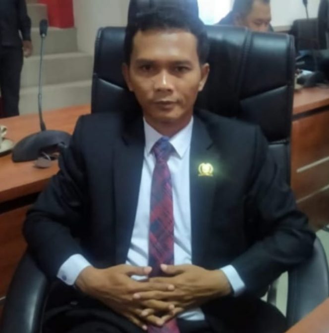 
					Komisi III DPRD Kabupaten Pangandaran, Cecep Nurhidayat 