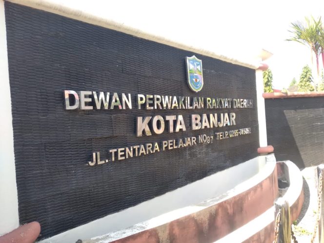 
					Gedung DPRD kota Banjar 