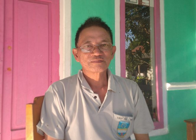 
					Poto: Tokoh masyarakat dusun Sapuangin, Sarnyo