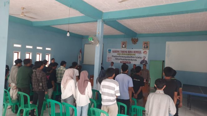 
					Proses pemilihan ketua Karangtaruna desa sindangwangi 