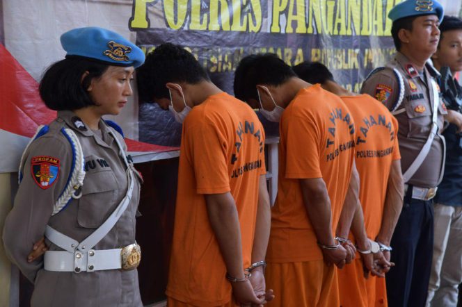 
					Tiga pelaku pencurian BTS diamankan polres Pangandaran 
