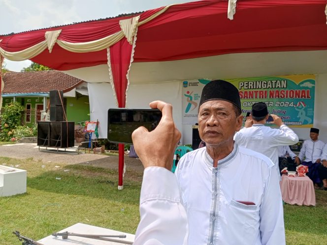 
					Poto: Kepala desa Karangsari, Sukiman