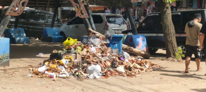 
					Pasca Pantai Pangandaran Dikunjungi Wisatawan, Berbagai Jenis Sampah Numpuk di Beberapa Titik