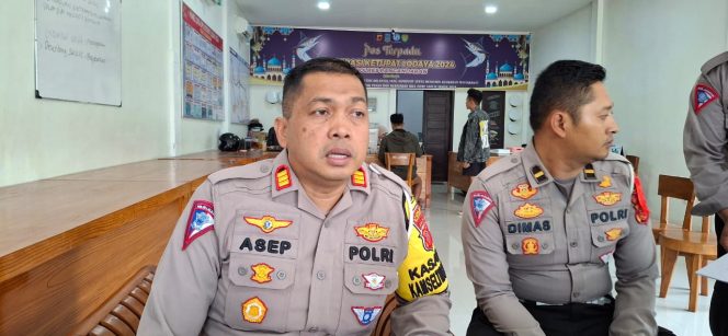 
					Kasat Lantas Polres Pangandaran Imbau Pemotor Selalu Pakai Helm