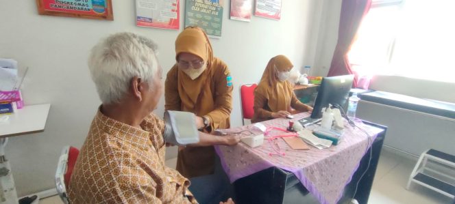
					Launching Pemeriksaan Kesehatan Gratis di Pangandaran Disambut Gembira Warga