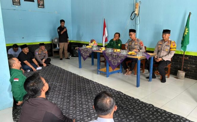 
					Perkuat Sinergitas Kamtibmas, Kapolres Banjar Sambangi Ponpes dan Ormas Islam