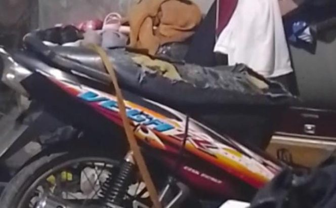 
					Sedih! Mau Lebaran, Sepeda Motor Milik Paijan di Pangandaran Diambil Orang