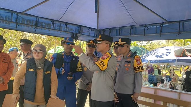 
					Pastikan Kenyamanan Wisatawan Libur Lebaran, Kapolda Jabar Tinjau Langsung Objek Wisata Pantai Pangandaran 