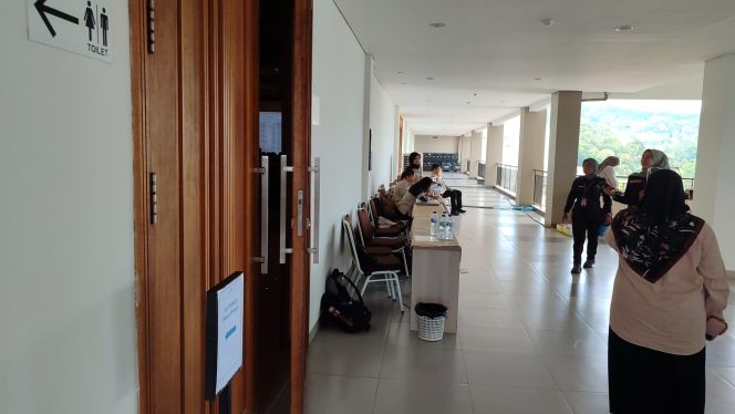 
					Rakor dan Evaluasi SPPG  di Pangandaran, BGN: Jurnalis Tak Boleh Meliput