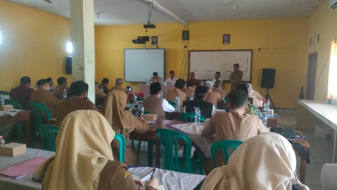 
					Disdikpora Pangandaran Evaluasi Program Pendidikan Karakter Melesat, Salat Jumat Tunggu Fatwa MUI